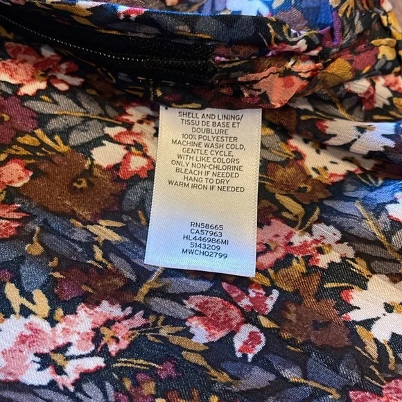 Like New! Chelsea28 Floral Print Peplum Blouse - Picture 5 of 9